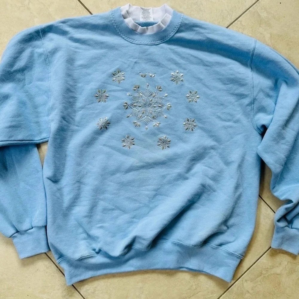 Jerzees Granny Snowflake Embellished Soft Cotton
Sweatshirt Large